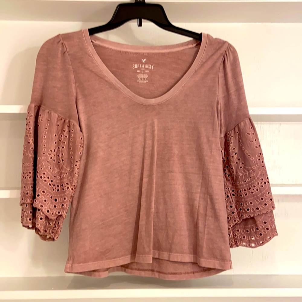 Like new American Eagle Tee - Medium